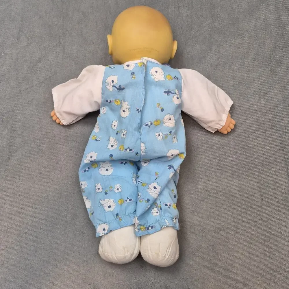 Uneeda Doll Co. Inc. Tummy Talks Doll Open Close Blue Eyes 14